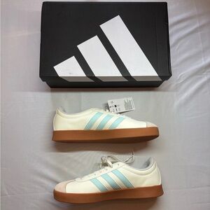 Adidas Women’s VL Court Base White Ivory and Halo Mint Green Size 8.5 NEW in Box
